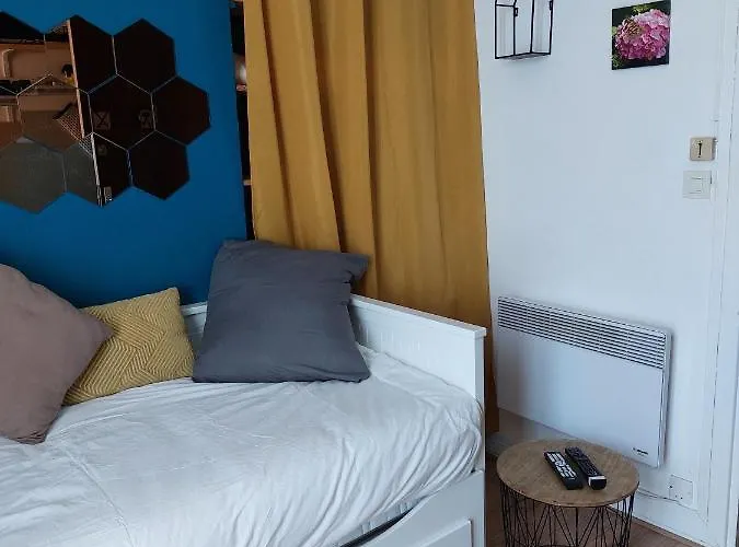 Joli - Proche - Balcon