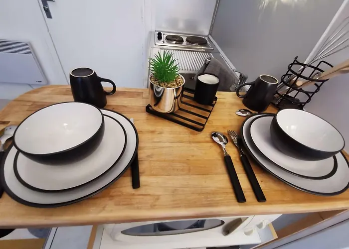 Joli - Proche - Balcon